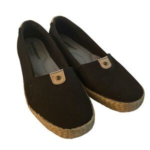 Grasshoppers Black and Tan Ortholite Slip-Ons | 8